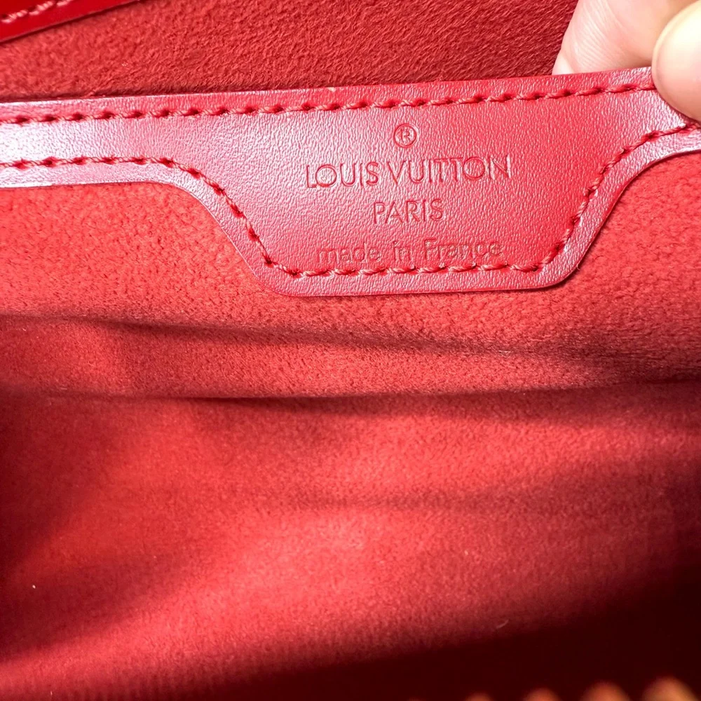 Authentic Louis Vuitton Soufflot bag M52227 red Epi leather with mini pouch